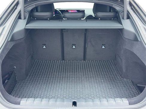 Used 2023 BMW i4 eDrive35 image 12