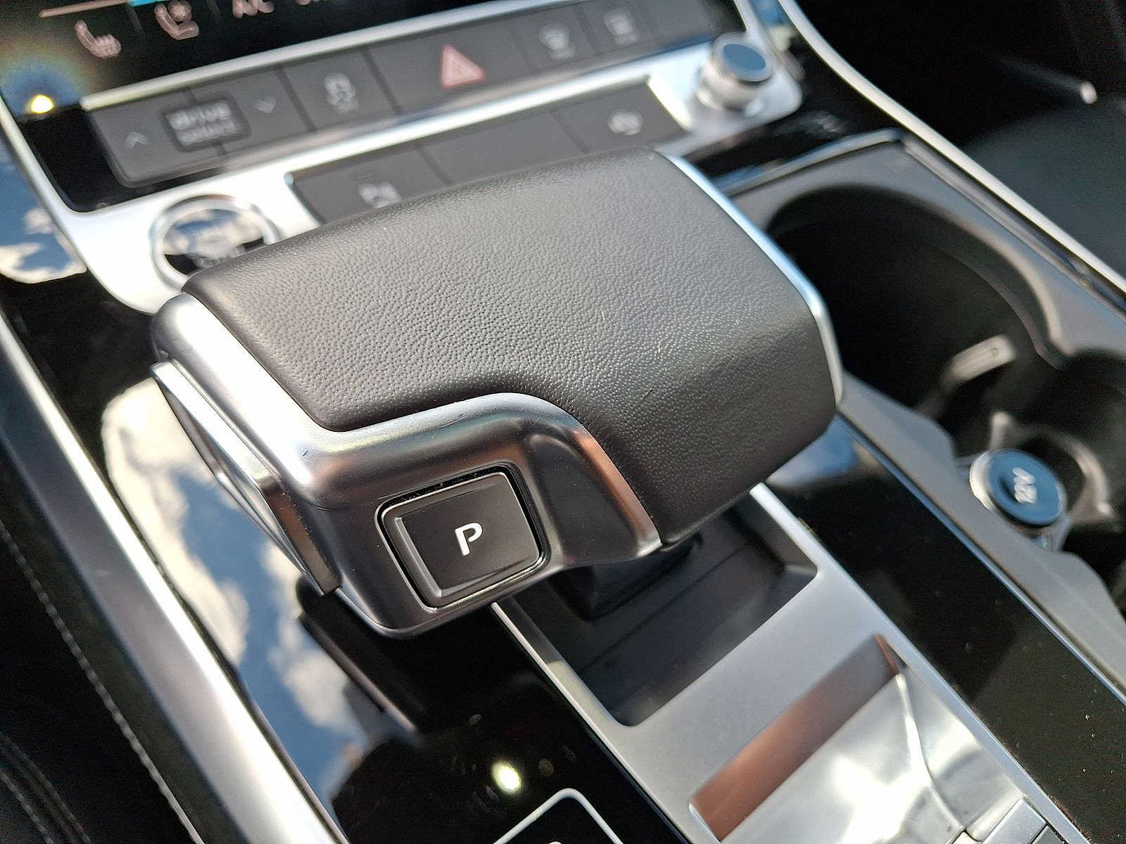 Used 2023 Audi Q8 Premium Plus AWD/4WD image 18