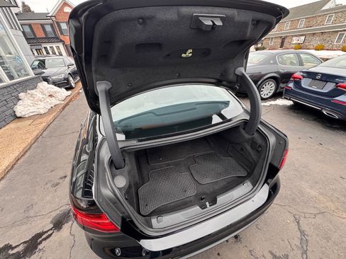 Used 2020 Jaguar XE S RWD image 29