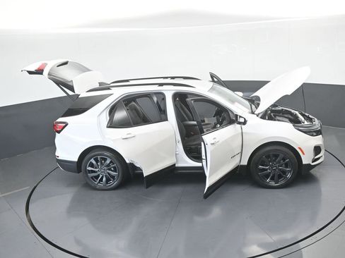 Used 2023 Chevrolet Equinox RS image 71