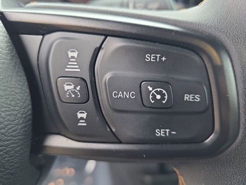 Used 2024 Jeep Wrangler Sport S image 29