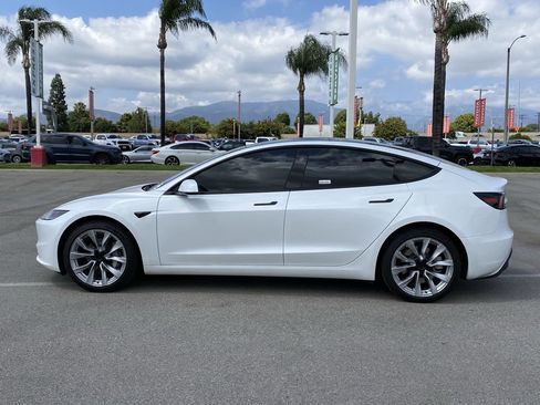 Used 2024 Tesla Model 3 Standard Range RWD image 2