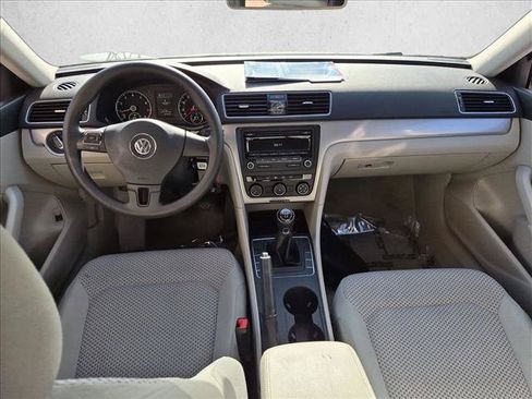 Used 2014 Volkswagen Passat 1.8T S FWD image 16