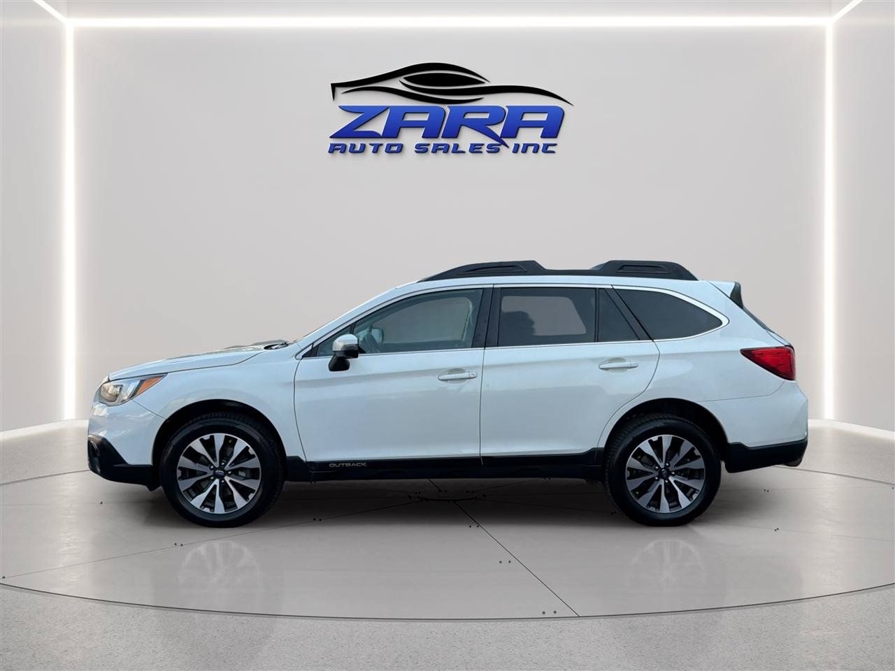Used 2017 Subaru Outback 2.5i Limited AWD/4WD image 4