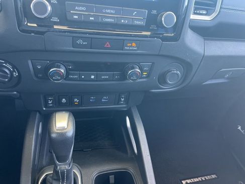 Used 2024 Nissan Frontier SL w/ Technology Package AWD/4WD image 18