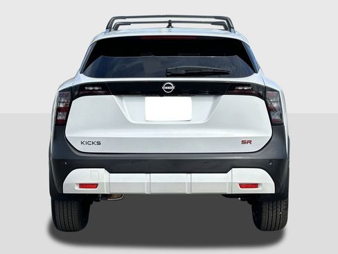 New 2026 Nissan Kicks SR FWD image 3
