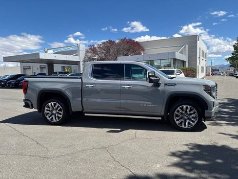 Used 2025 GMC Sierra 1500 Denali w/ Denali Reserve Package AWD/4WD image 9