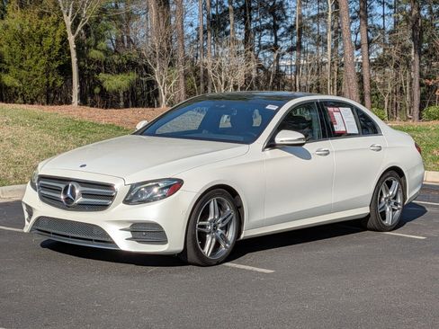 Used 2018 Mercedes-Benz E 400 E 400 image 5