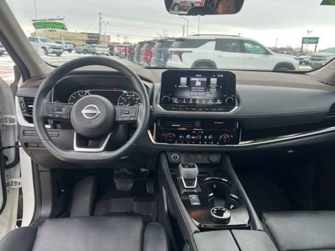 Used 2023 Nissan Rogue SL w/ SL Premium Package image 23