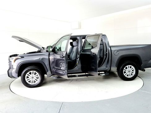 Used 2024 Toyota Tundra SR5 w/ SR5 Convenience Package AWD/4WD image 10
