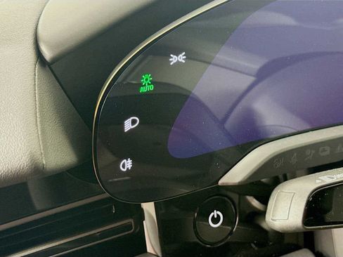 New 2025 Porsche Taycan Turbo AWD/4WD image 39