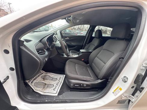 Used 2020 Chevrolet Malibu LT image 9