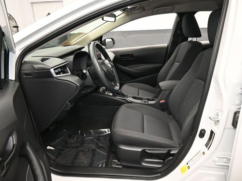 Used 2023 Toyota Corolla LE FWD image 11