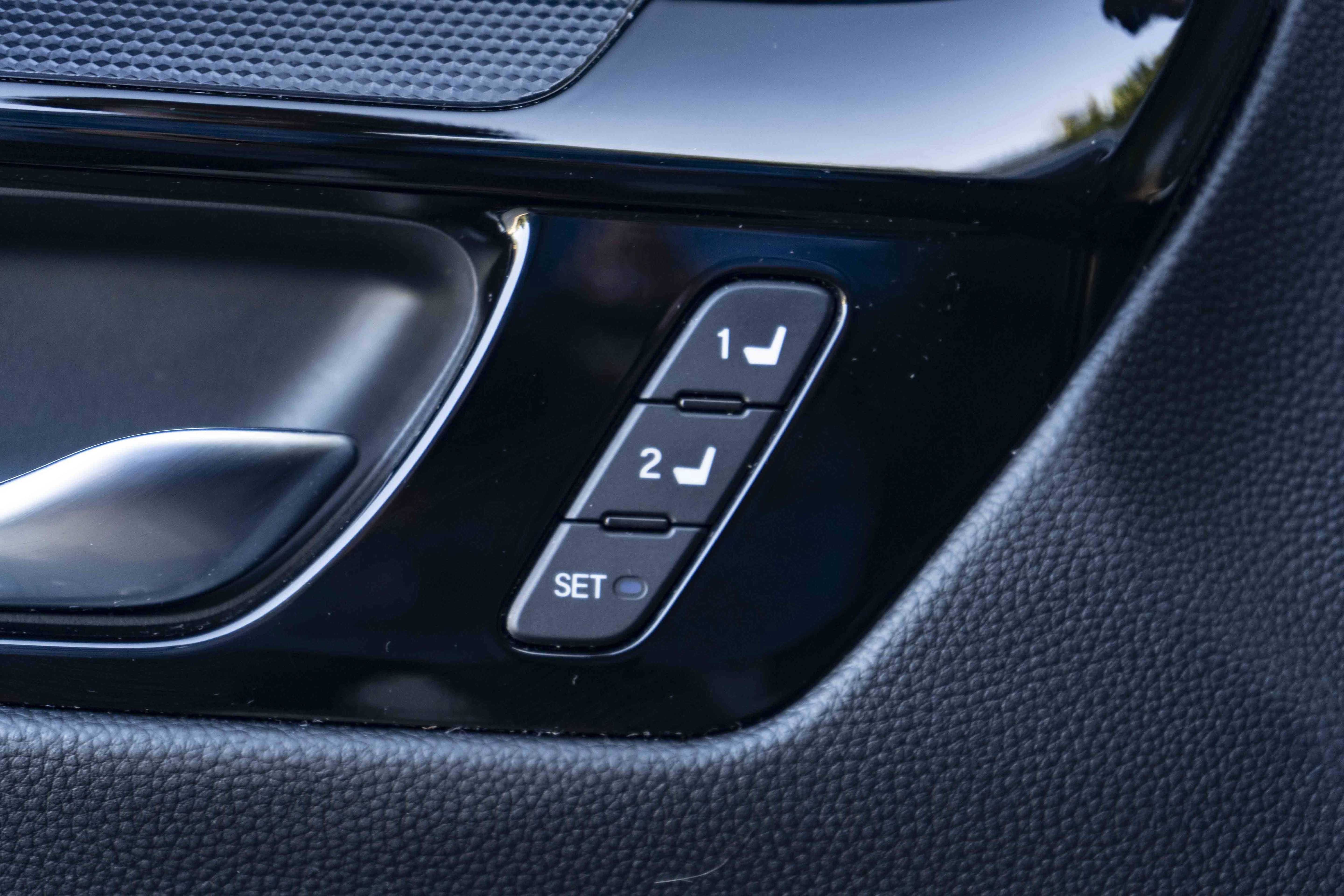 Used 2024 Honda CR-V EX-L image 30