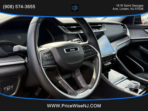 Used 2021 Jeep Grand Cherokee L Limited image 9