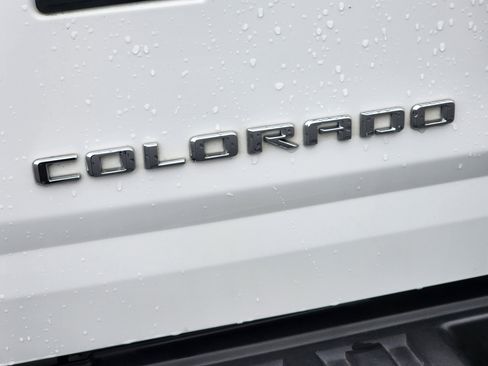 Used 2022 Chevrolet Colorado W/T w/ WT Convenience Package image 11