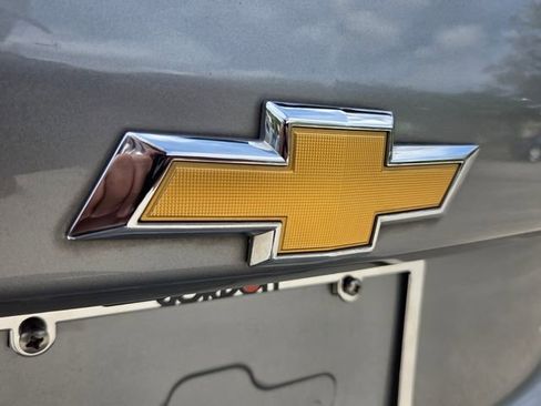 Used 2023 Chevrolet Equinox LT image 18