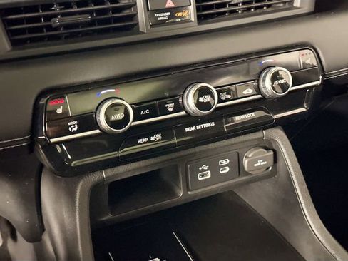 Used 2023 Honda Pilot Touring image 50