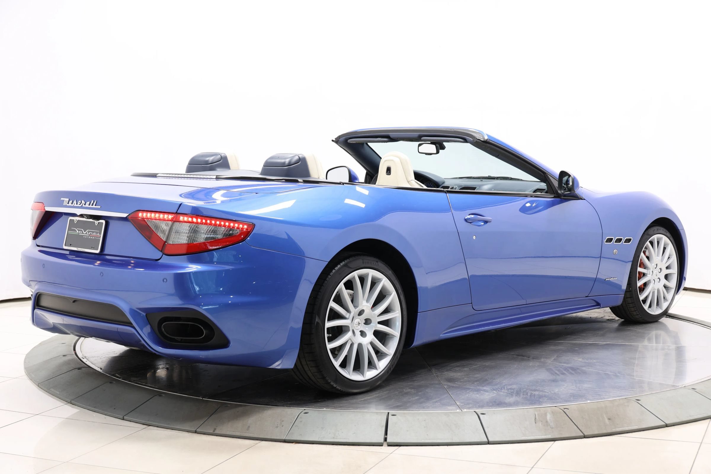 Used 2018 Maserati GranTurismo Sport RWD image 65