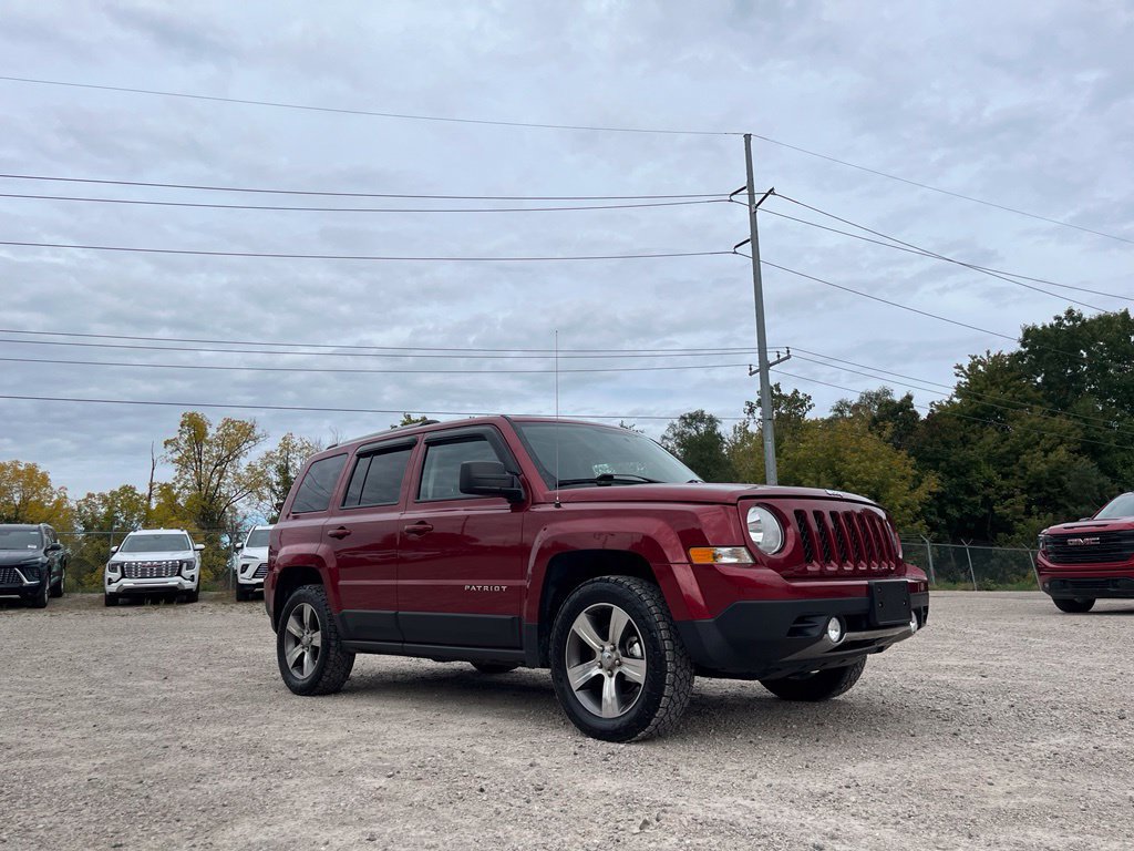 Used 2017 Jeep Patriot High Altitude AWD/4WD image 7