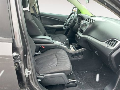 Used 2016 Dodge Journey SE image 15