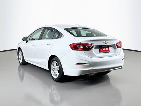 Used 2018 Chevrolet Cruze LT w/ LT Fleet Convenience Package FWD image 3