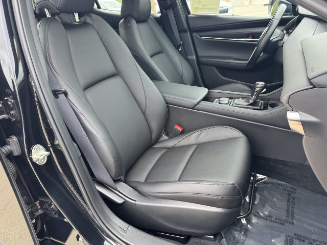 Used 2022 MAZDA MAZDA3 s FWD image 12