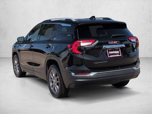 Used 2024 GMC Terrain SLT FWD image 7