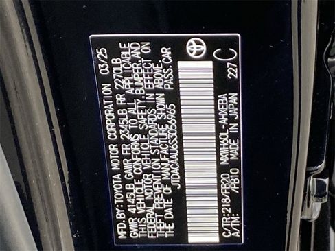 Certified 2025 Toyota Prius LE image 34