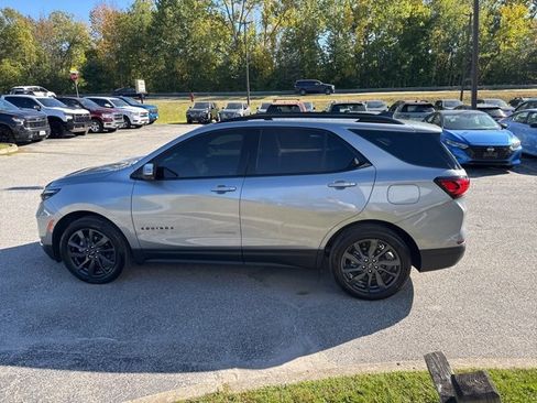 Used 2024 Chevrolet Equinox RS image 31