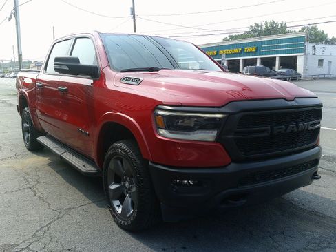 Used 2022 RAM 1500 Big Horn w/ Built-to-serve Edition image 9