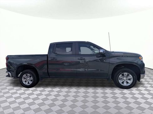 Used 2025 Chevrolet Silverado 1500 LT AWD/4WD image 2