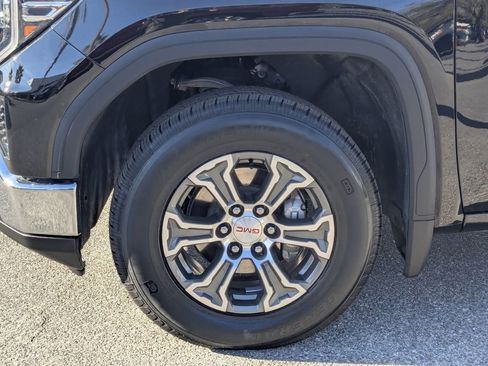 Used 2025 GMC Sierra 1500 SLT image 11