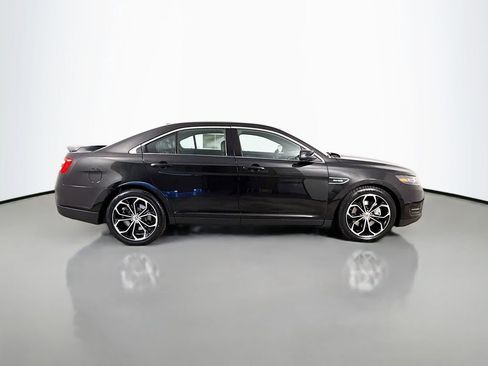 Used 2013 Ford Taurus SHO image 9