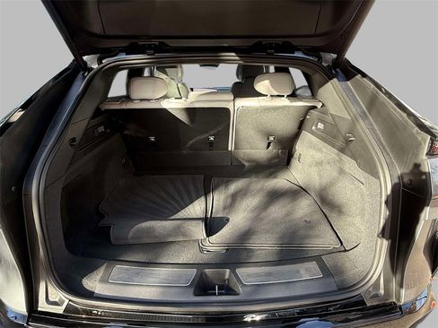 Used 2025 Cadillac Lyriq Sport image 17