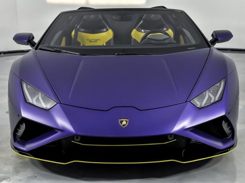 Used 2021 Lamborghini Huracan EVO RWD image 5