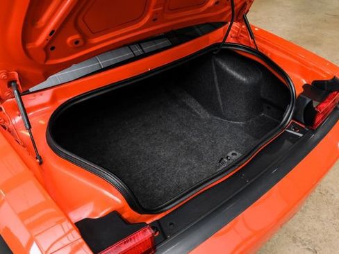 Used 2009 Dodge Challenger R/T image 36