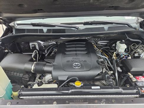 Used 2016 Toyota Tundra SR5 w/ SR5 Upgrade Package RWD image 21