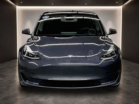 Used 2023 Tesla Model 3 Standard Range RWD image 2