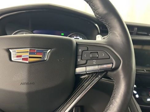 Used 2024 Cadillac XT6 Sport w/ LPO, ONYX Package image 13