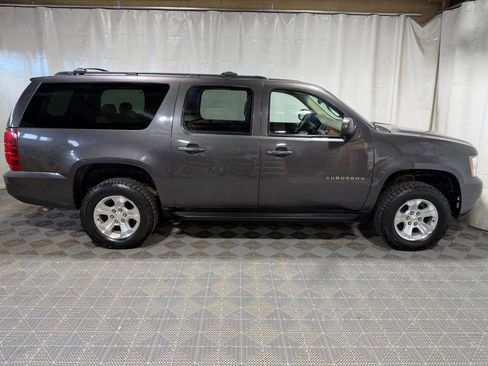 Used 2010 Chevrolet Suburban LT AWD/4WD image 9