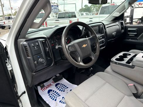 Used 2019 Chevrolet Silverado 2500 W/T w/ WT Convenience Package image 16