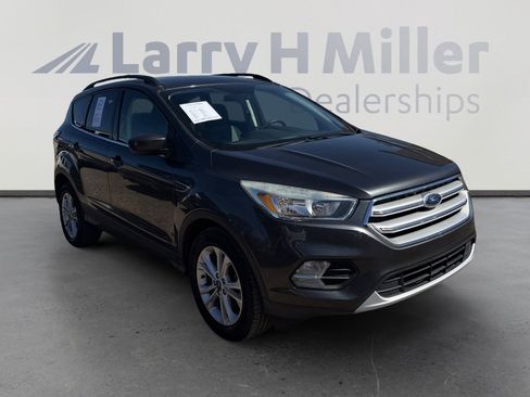 Used 2018 Ford Escape SE w/ SE Sync 3 Package image 7