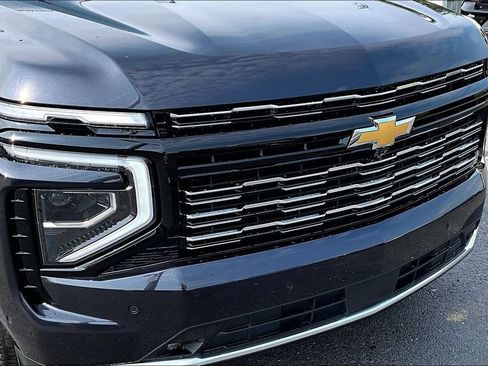 Used 2025 Chevrolet Tahoe High Country AWD/4WD image 35