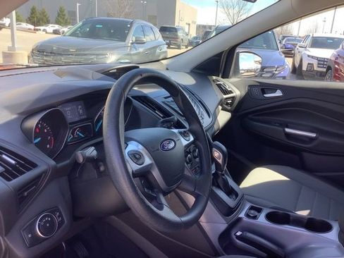 Used 2015 Ford Escape SE image 15