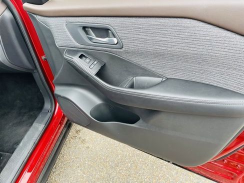 Certified 2023 Nissan Rogue SV image 27