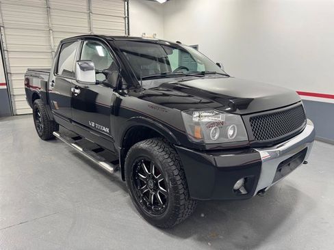 Used 2011 Nissan Titan SL w/ SL Max Utility Pkg RWD image 2