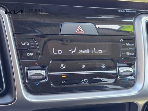 Certified 2023 Kia Sorento EX FWD image 20