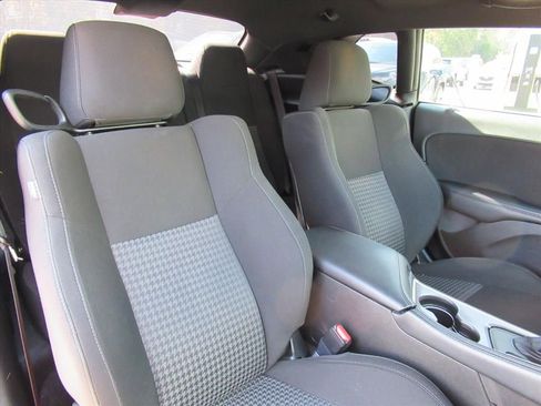 Certified 2022 Dodge Challenger R/T image 8