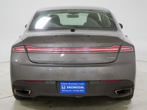 Used 2014 Lincoln MKZ image 8